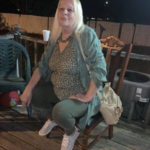 Meet your Posher, Gail